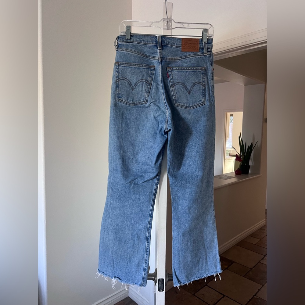 Levi’s Ribcage crop flare button fly Blue Denim Jeans - Picture 8 of 16